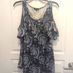 Off the shoulders soft blue patterned top